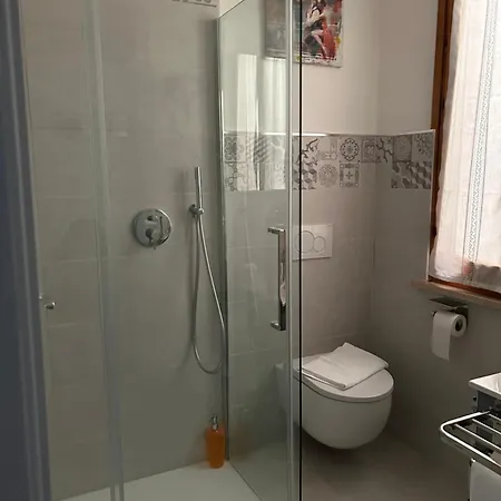 ゲストハウス Dolce Dormire カスティリオーネ・デル・ラーゴ